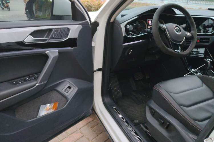 Used Volkswagen Tayron 2021 280TSI Two-Wheel Drive Luxury Smart Connectivity Version Driver Seat