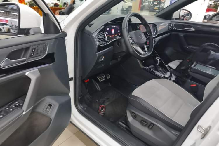 Used Volkswagen Tayron 2021 380TSI All-Wheel Drive R-Line Connected Version Driver Seat