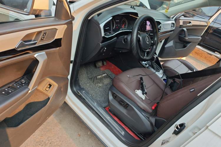 Used Volkswagen Tayron 2021 330TSI Two-Wheel Drive Luxury Smart Connectivity Version Driver Seat