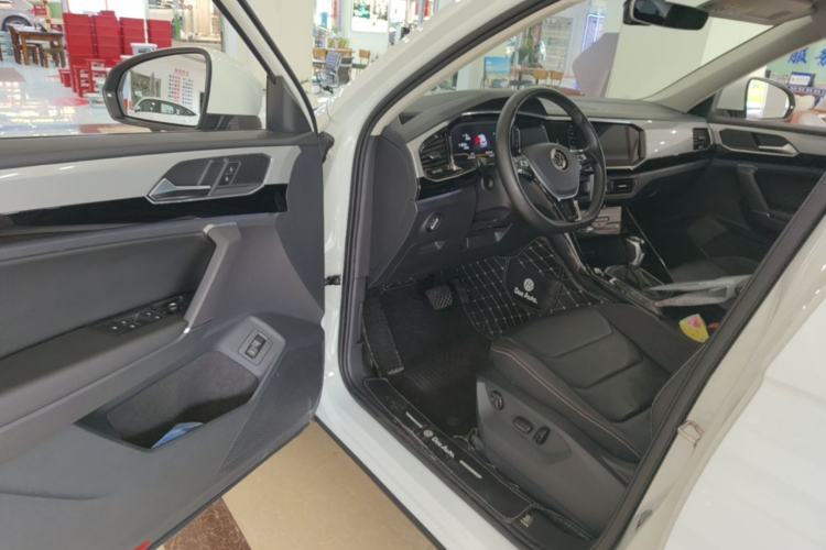 Used Volkswagen Tayron 2021 330TSI Two-Wheel-Drive 3rd Anniversary Limited Edition Driver Seat