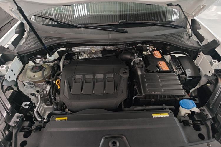 Used Volkswagen Tayron 2021 330TSI Two-Wheel Drive Luxury Smart Connectivity Version Engine Bay