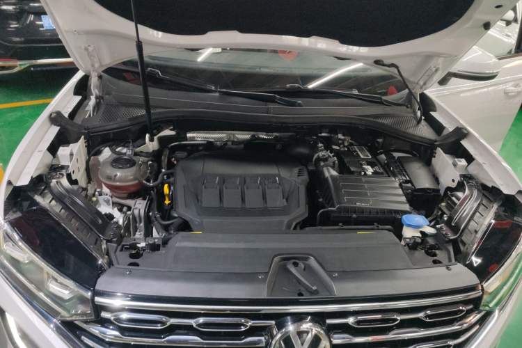 Used Volkswagen Tayron 2021 330TSI Two-Wheel Drive Luxury Smart Connectivity Version Engine Bay