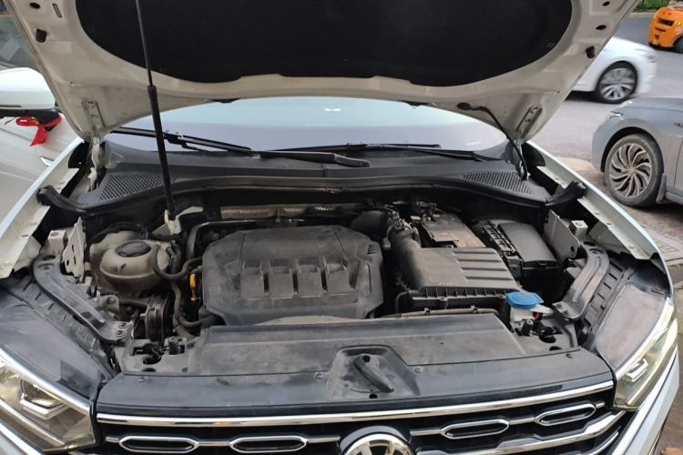 Used Volkswagen Tayron 2021 330TSI Two-Wheel Drive Luxury Smart Connectivity Version Engine Bay
