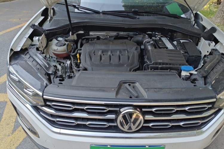 Used Volkswagen Tayron 2021 330TSI Two-Wheel Drive Luxury Smart Connectivity Version Engine Bay