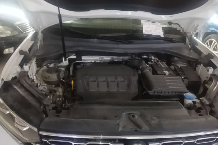 Used Volkswagen Tayron 2021 330TSI Two-Wheel-Drive 3rd Anniversary Limited Edition Engine Bay