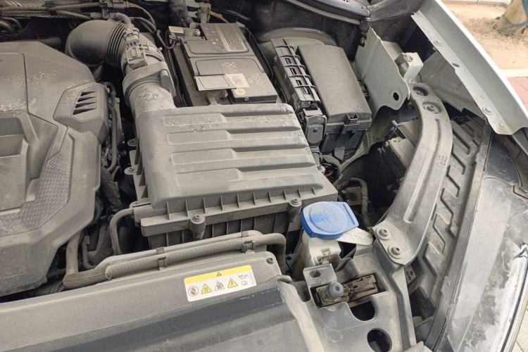 Used Volkswagen Tayron 2021 330TSI Two-Wheel Drive Luxury Smart Connectivity Version Engine Bay Left