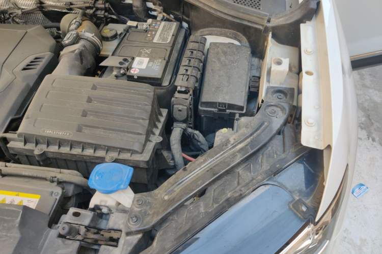 Used Volkswagen Tayron 2021 330TSI Two-Wheel Drive Luxury Smart Connectivity Version Engine Bay Left