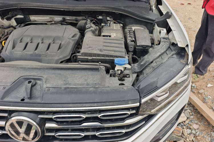Used Volkswagen Tayron 2021 330TSI Two-Wheel Drive Luxury Smart Connectivity Version Engine Bay Left