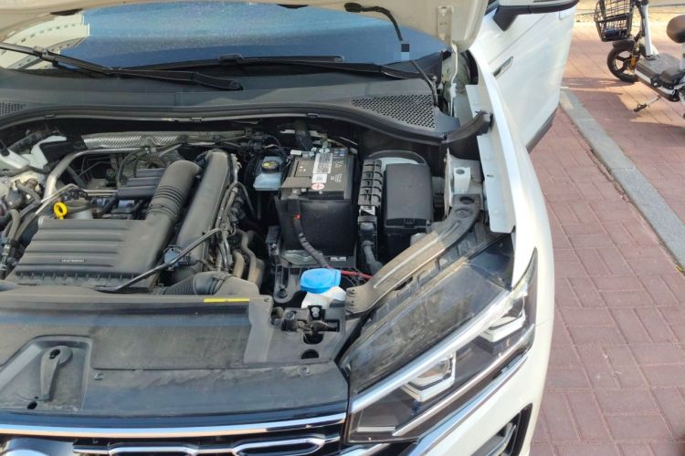 Used Volkswagen Tayron 2021 280TSI Two-Wheel Drive Luxury Smart Connectivity Version Engine Bay Left