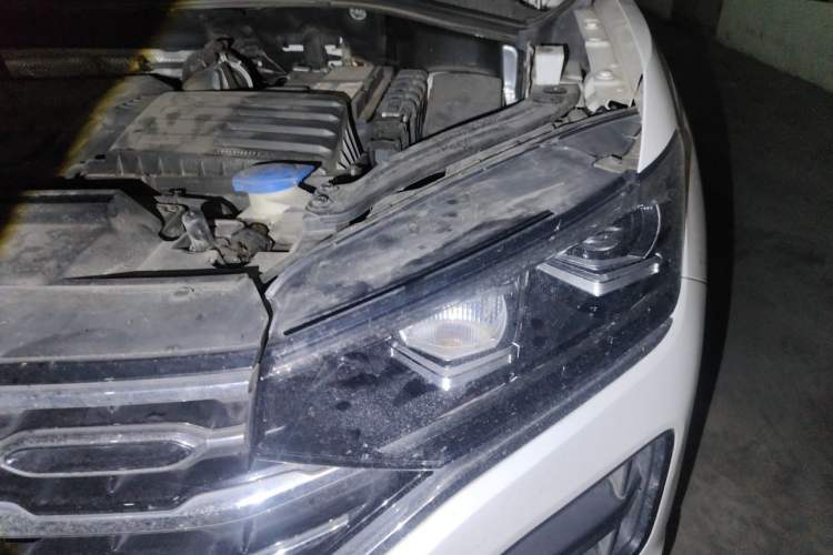 Used Volkswagen Tayron 2021 330TSI Two-Wheel Drive Luxury Smart Connectivity Version Engine Bay Left