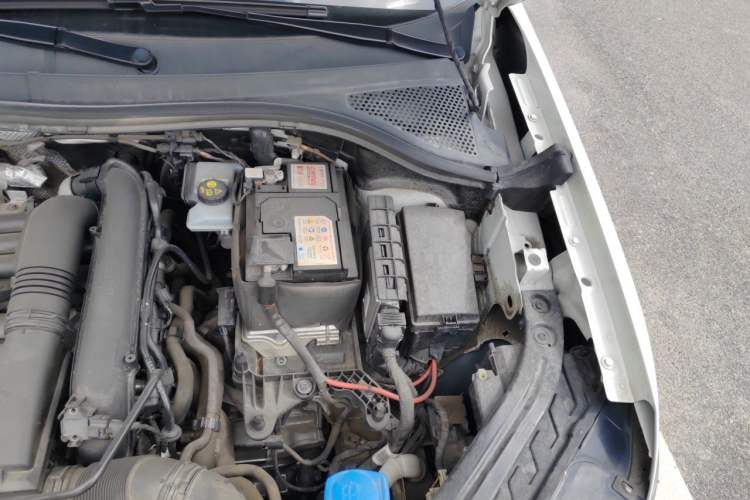 Used Volkswagen Tayron 2021 280TSI Two-Wheel Drive Luxury Smart Connectivity Version Engine Bay Left