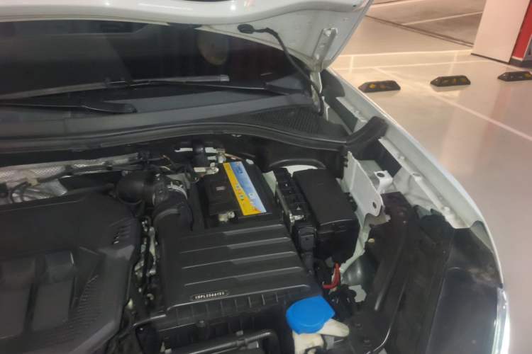 Used Volkswagen Tayron 2021 330TSI Two-Wheel Drive Luxury Smart Connectivity Version Engine Bay Left