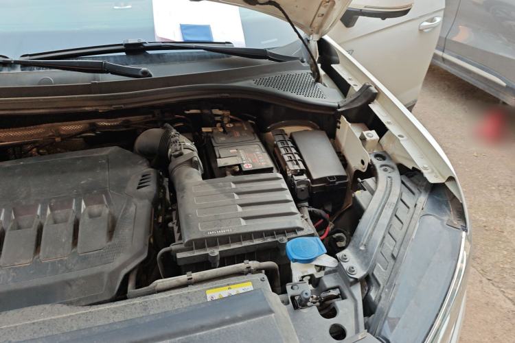Used Volkswagen Tayron 2021 330TSI Two-Wheel Drive Luxury Smart Connectivity Version Engine Bay Left