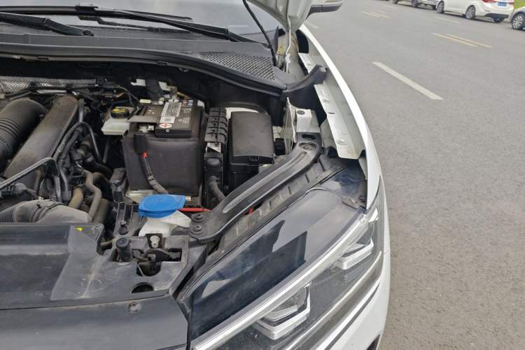 Used Volkswagen Tayron 2021 280TSI Two-Wheel Drive Luxury Smart Connectivity Version Engine Bay Left