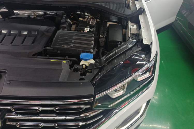 Used Volkswagen Tayron 2021 330TSI Two-Wheel Drive Luxury Connected Version Plus Engine Bay Left
