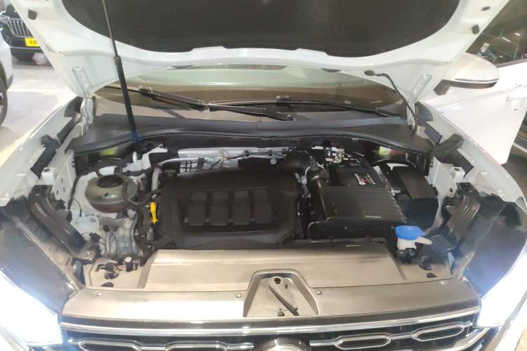 Used Volkswagen Tayron 2021 330TSI Two-Wheel Drive 30th Anniversary Edition Engine Bay