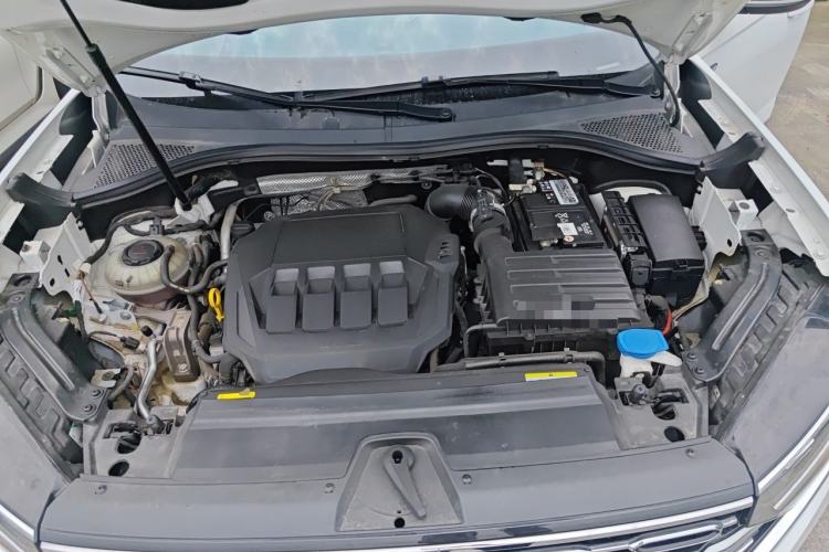 Used Volkswagen Tayron 2021 330TSI Two-Wheel Drive Luxury Smart Connectivity Version Engine Bay
