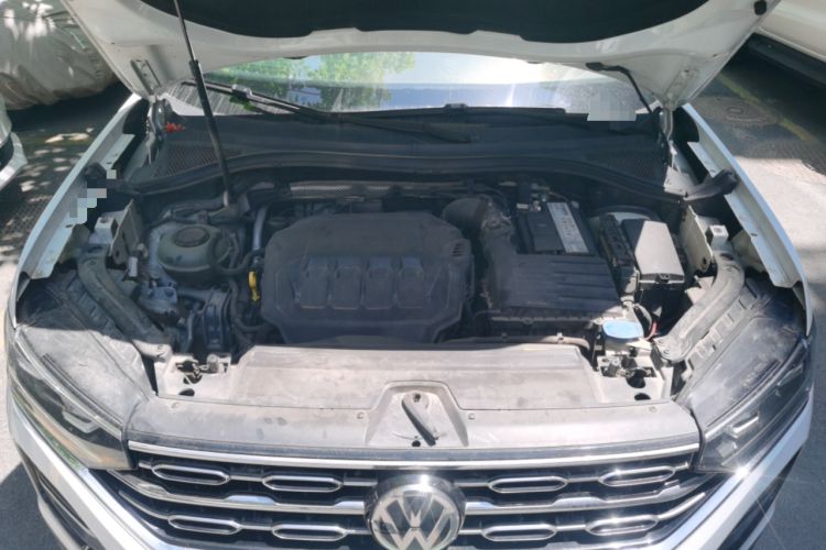 Used Volkswagen Tayron 2021 330TSI Two-Wheel-Drive 3rd Anniversary Limited Edition Engine Bay