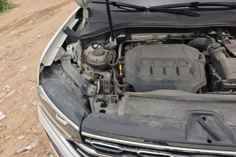 Used Volkswagen Tayron 2021 330TSI Two-Wheel Drive Luxury Smart Connectivity Version Engine Bay Right
