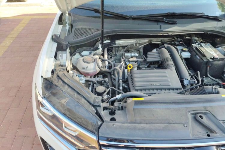 Used Volkswagen Tayron 2021 280TSI Two-Wheel Drive Luxury Smart Connectivity Version Engine Bay Right