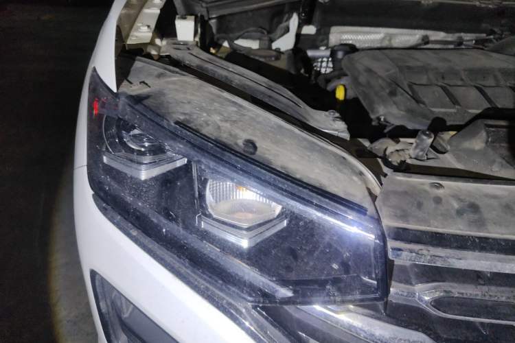 Used Volkswagen Tayron 2021 330TSI Two-Wheel Drive Luxury Smart Connectivity Version Engine Bay Right