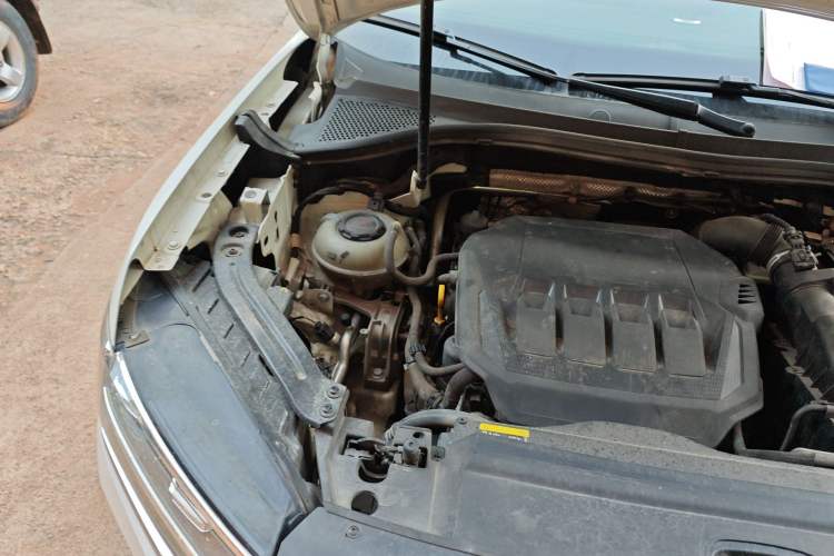 Used Volkswagen Tayron 2021 330TSI Two-Wheel Drive Luxury Smart Connectivity Version Engine Bay Right