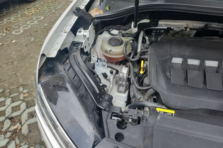 Used Volkswagen Tayron 2021 330TSI Two-Wheel Drive Luxury Smart Connectivity Version Engine Bay Right