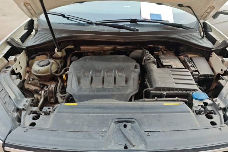 Used Volkswagen Tayron 2021 330TSI Two-Wheel Drive Luxury Smart Connectivity Version Engine Bay