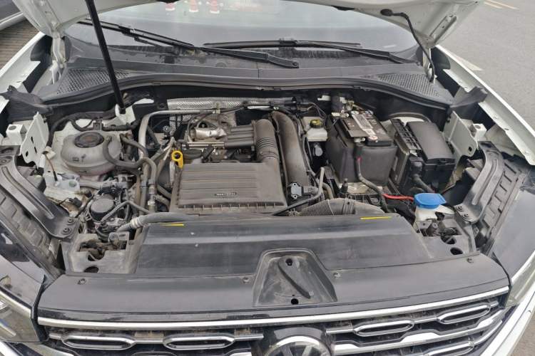 Used Volkswagen Tayron 2021 280TSI Two-Wheel Drive Luxury Smart Connectivity Version Engine Bay