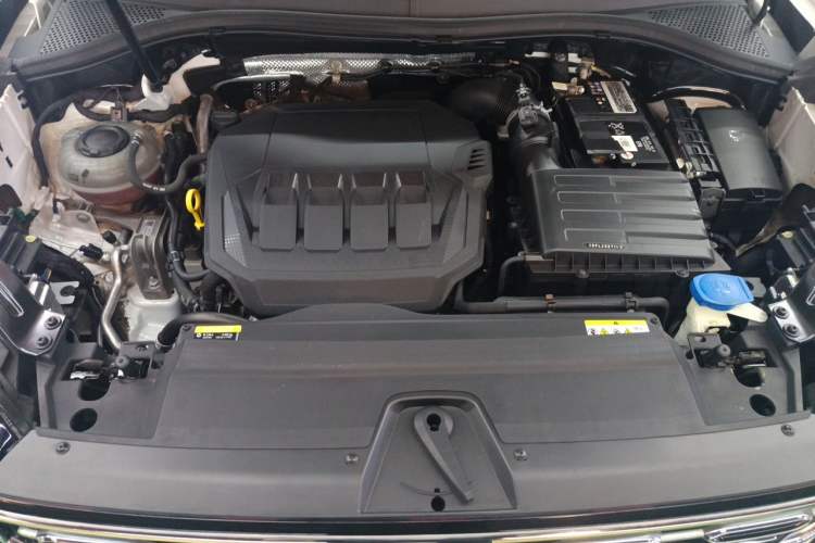 Used Volkswagen Tayron 2021 330TSI Two-Wheel Drive Luxury Connected Version Plus Engine Bay
