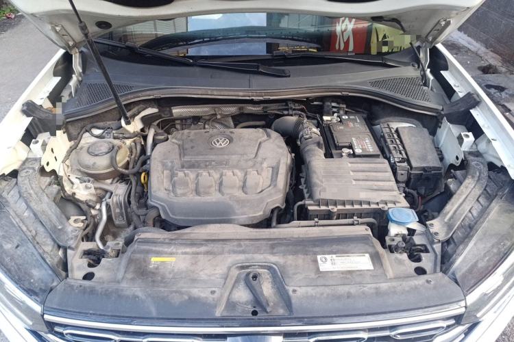 Used Volkswagen Tayron 2021 330TSI Two-Wheel Drive Luxury Connected Version Plus Engine Bay