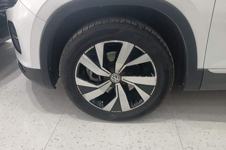 Used Volkswagen Tayron 2021 330TSI Two-Wheel Drive Luxury Smart Connectivity Version Exterior 4