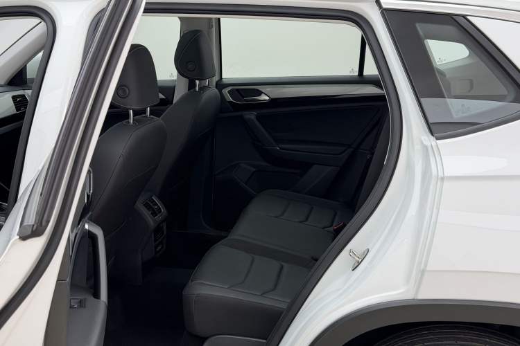 Used Volkswagen Tayron 2021 330TSI Two-Wheel-Drive 3rd Anniversary Limited Edition Exterior 7