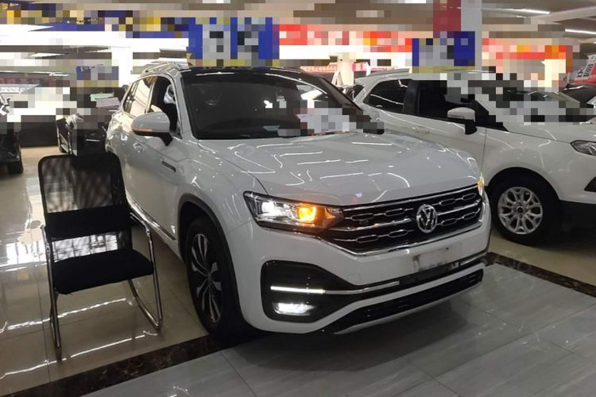 Used Volkswagen Tayron 2021 380TSI All-Wheel Drive R-Line Connected Version Front Right 45 Deg