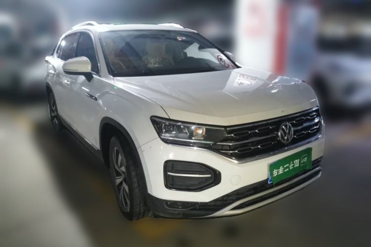 Used Volkswagen Tayron 2021 280TSI Two-Wheel Drive Luxury Smart Connectivity Version Front Right 45 Deg