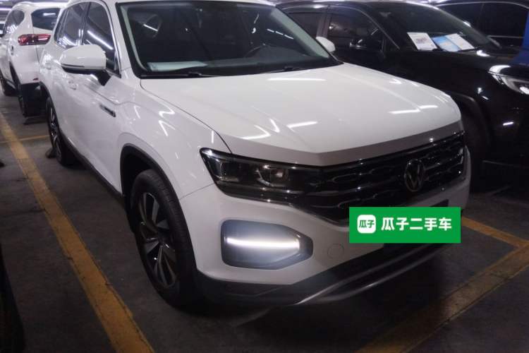 Used Volkswagen Tayron 2021 330TSI Two-Wheel-Drive 3rd Anniversary Limited Edition Front Right 45 Deg