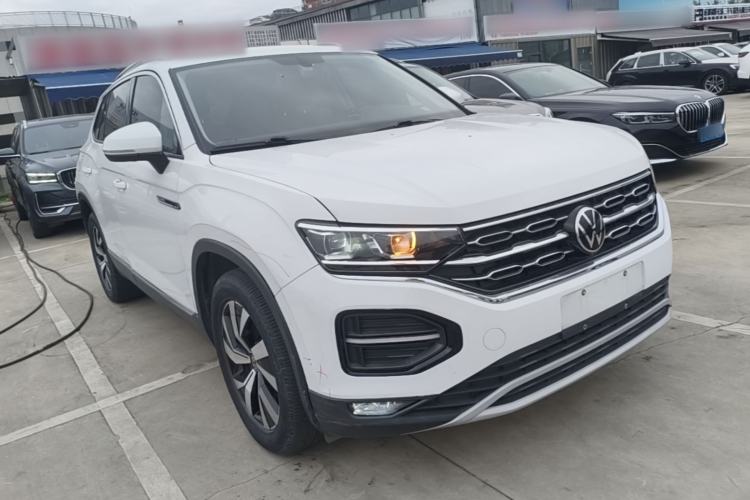 Used Volkswagen Tayron 2021 330TSI Two-Wheel-Drive 3rd Anniversary Limited Edition Front Right 45 Deg