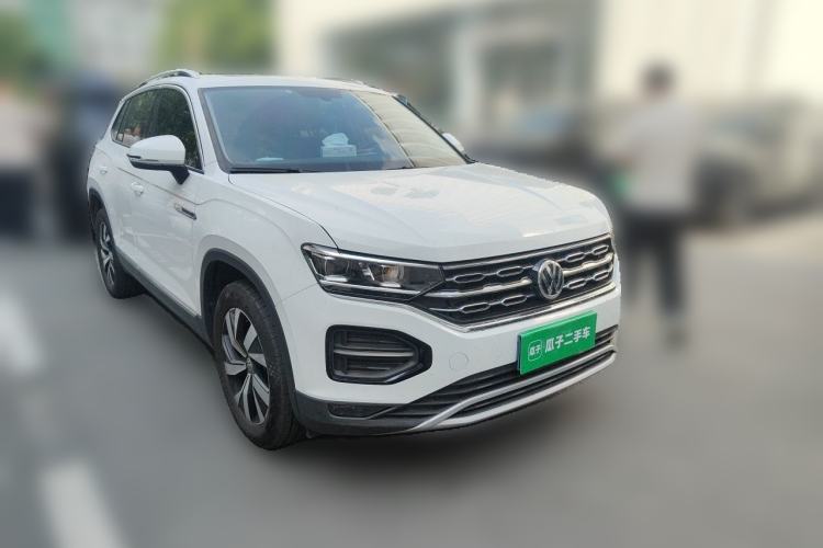Used Volkswagen Tayron 2021 330TSI Two-Wheel Drive Luxury Smart Connectivity Version Front Right 45 Deg