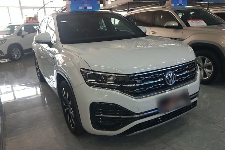 Used Volkswagen Tayron 2021 380TSI All-Wheel Drive R-Line Connected Version Front Right 45 Deg