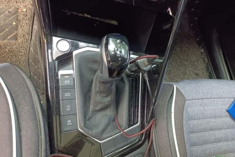 Used Volkswagen Tayron 2021 330TSI Two-Wheel Drive Luxury Smart Connectivity Version Gear Lever