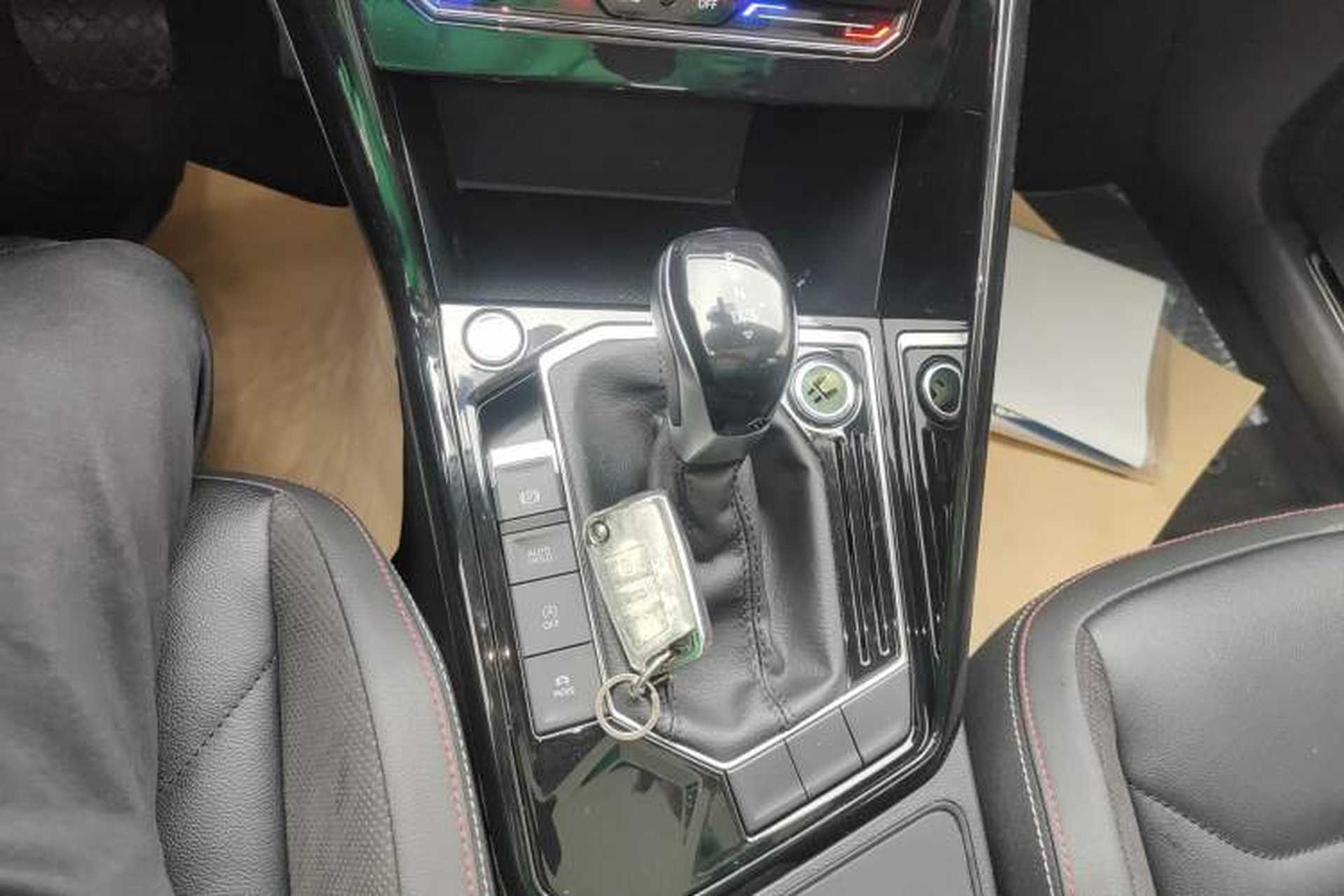 Used Volkswagen Tayron 2021 330TSI Two-Wheel Drive Luxury Smart Connectivity Version Gear Lever