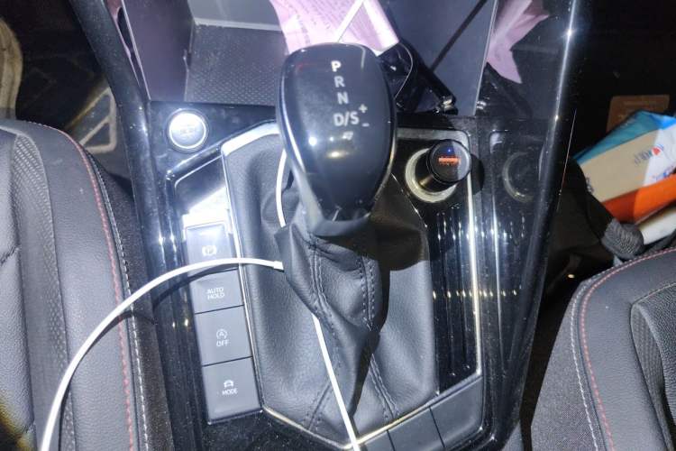 Used Volkswagen Tayron 2021 330TSI Two-Wheel Drive Luxury Smart Connectivity Version Gear Lever