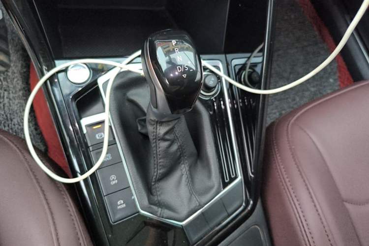 Used Volkswagen Tayron 2021 330TSI Two-Wheel Drive Luxury Smart Connectivity Version Gear Lever