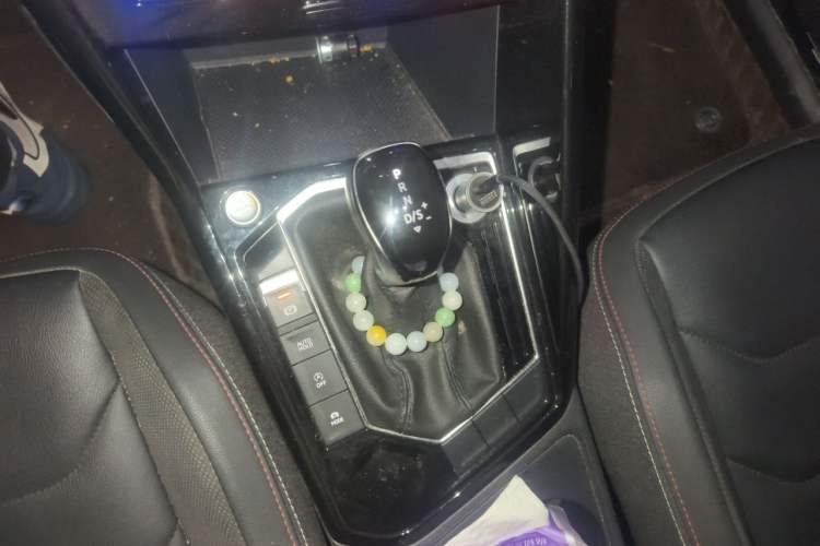 Used Volkswagen Tayron 2021 330TSI Two-Wheel Drive Luxury Smart Connectivity Version Gear Lever