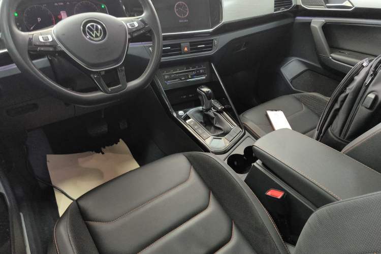 Used Volkswagen Tayron 2021 330TSI Two-Wheel Drive 30th Anniversary Edition Gear Lever