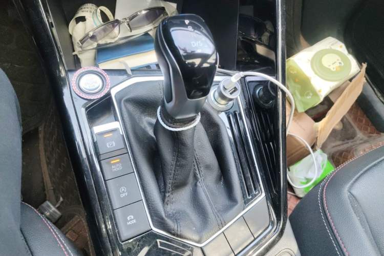 Used Volkswagen Tayron 2021 330TSI Two-Wheel Drive Luxury Smart Connectivity Version Gear Lever