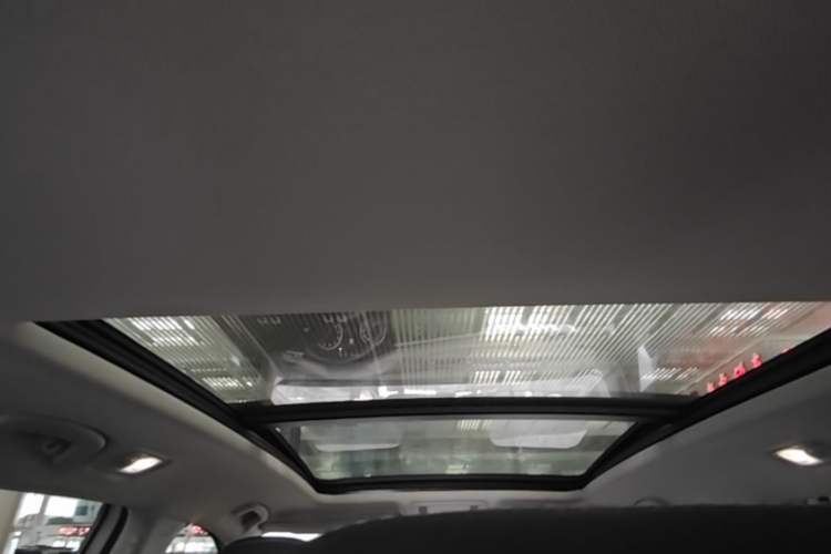 Used Volkswagen Tayron 2021 330TSI Two-Wheel Drive Luxury Smart Connectivity Version Headliner