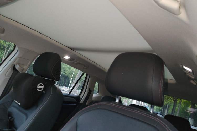 Used Volkswagen Tayron 2021 280TSI Two-Wheel Drive Luxury Smart Connectivity Version Headliner