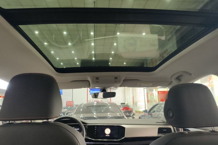 Used Volkswagen Tayron 2021 330TSI Two-Wheel Drive 30th Anniversary Edition Headliner