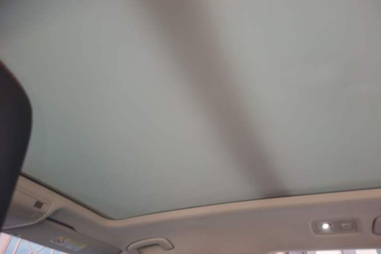 Used Volkswagen Tayron 2021 330TSI Two-Wheel Drive 30th Anniversary Edition Headliner